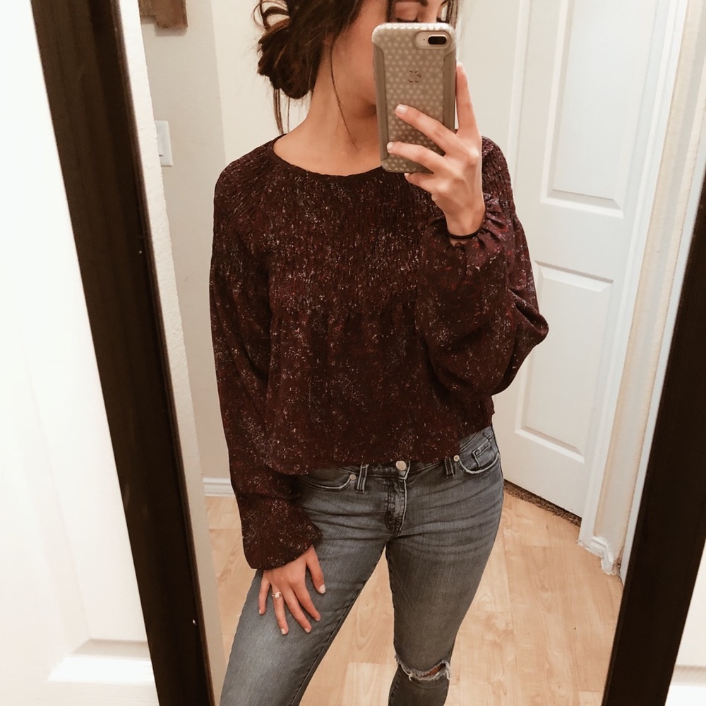 🚫🚫SOLD🚫🚫Urban Outfitters Crop